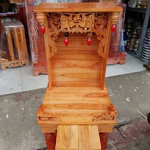Mẫu bàn thờ thần tài gỗ xoan
